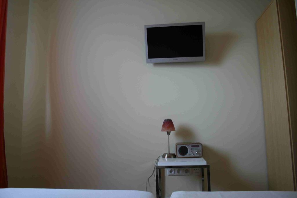 Uebernachtung Bei Michael - Ferienwohnung Rostock Pokoj fotografie